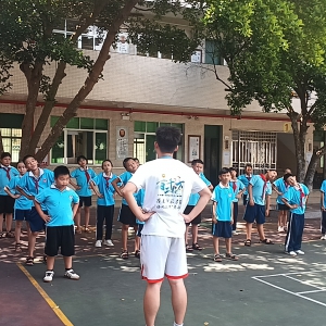 扬帆筑梦，智体并行 	—“扬帆筑梦”突击队