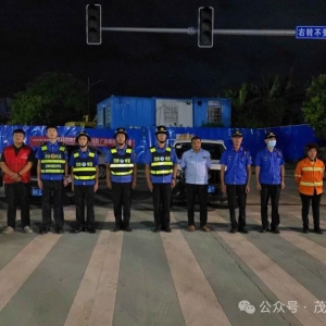 加强夜间巡查执法 改善大园四路市容环境秩序