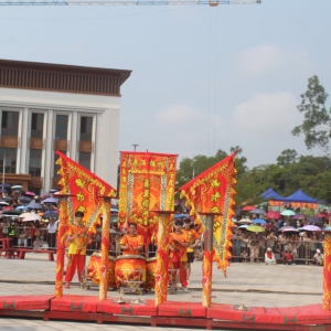 万人空巷的电白区沙琅镇第二十届“三月三”文化旅游艺术活动在新城公园隆重举行
